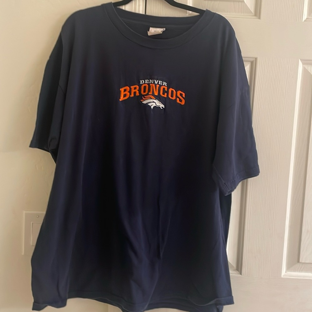 Denver Broncos Tee sz 2xl